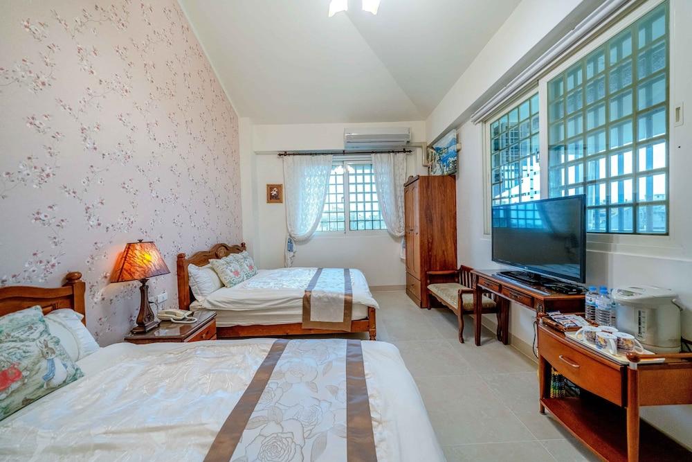 Evergreen Garden Home