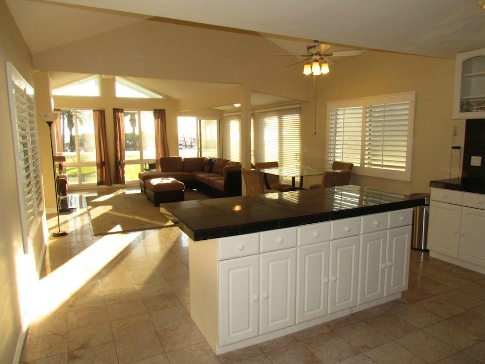 3 Bedroom Duplex with Ocean View