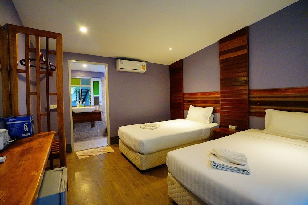 Apple Beachfront Resort