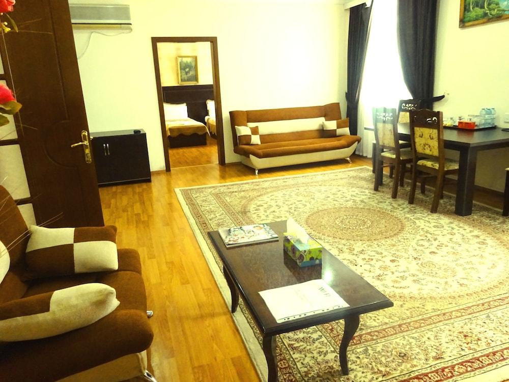 Boulevard Guest House