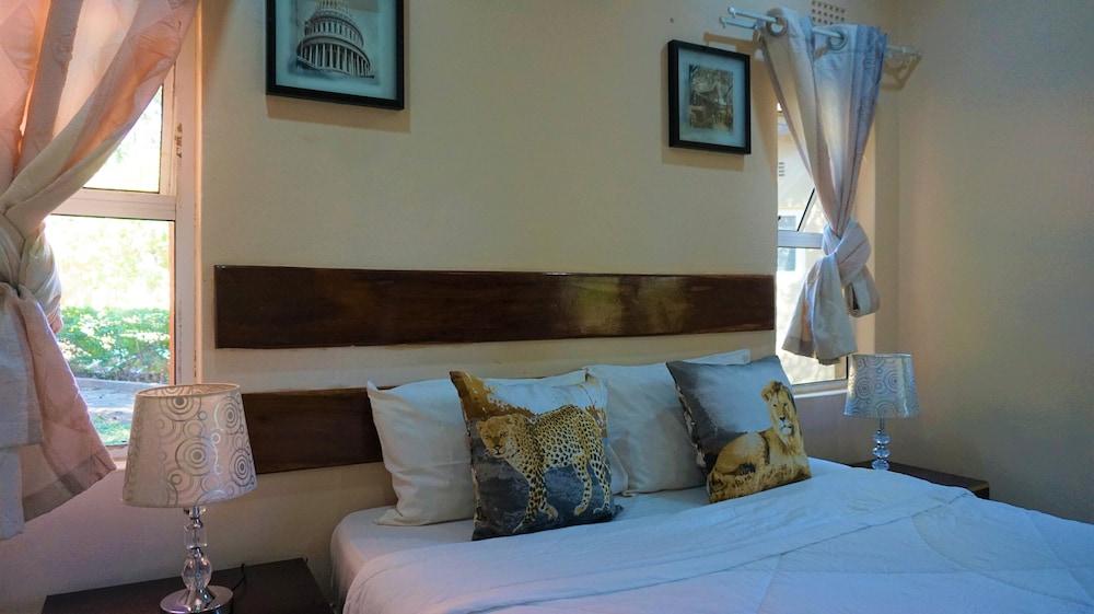 Tasha Lodge and Tours