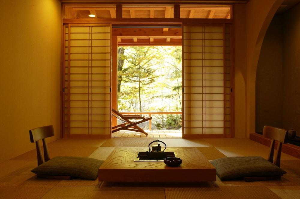 Mozumo - Adults Only