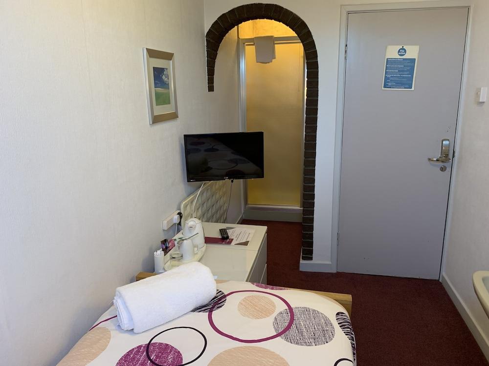 Austins Self Service Guest House