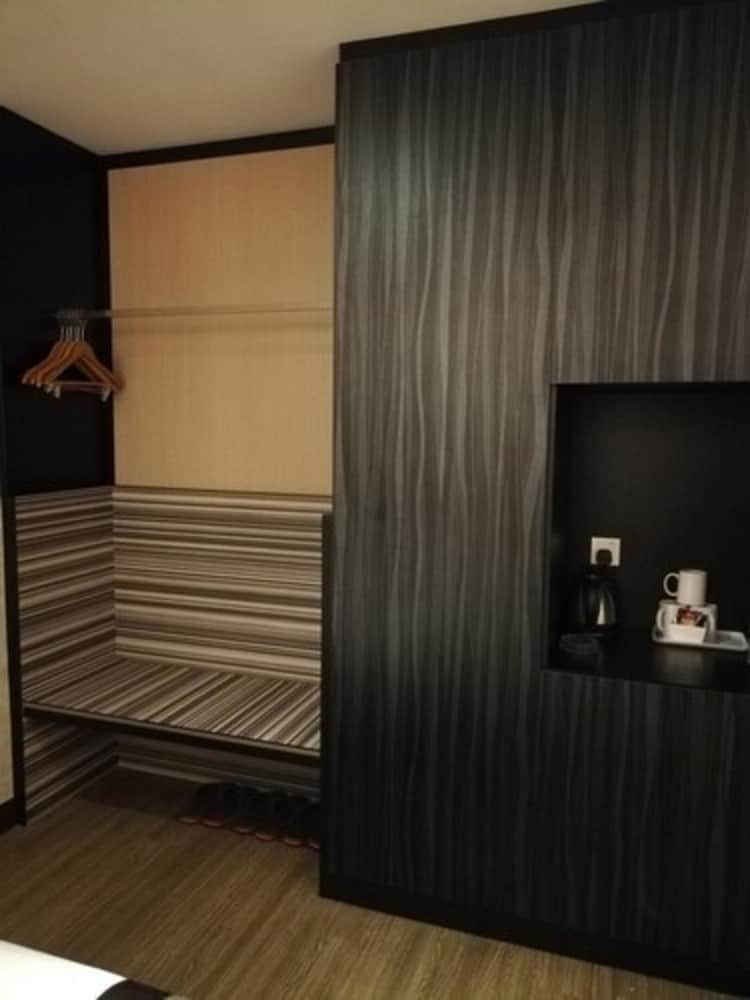 Hotel Austin Paradise - Mount Austin