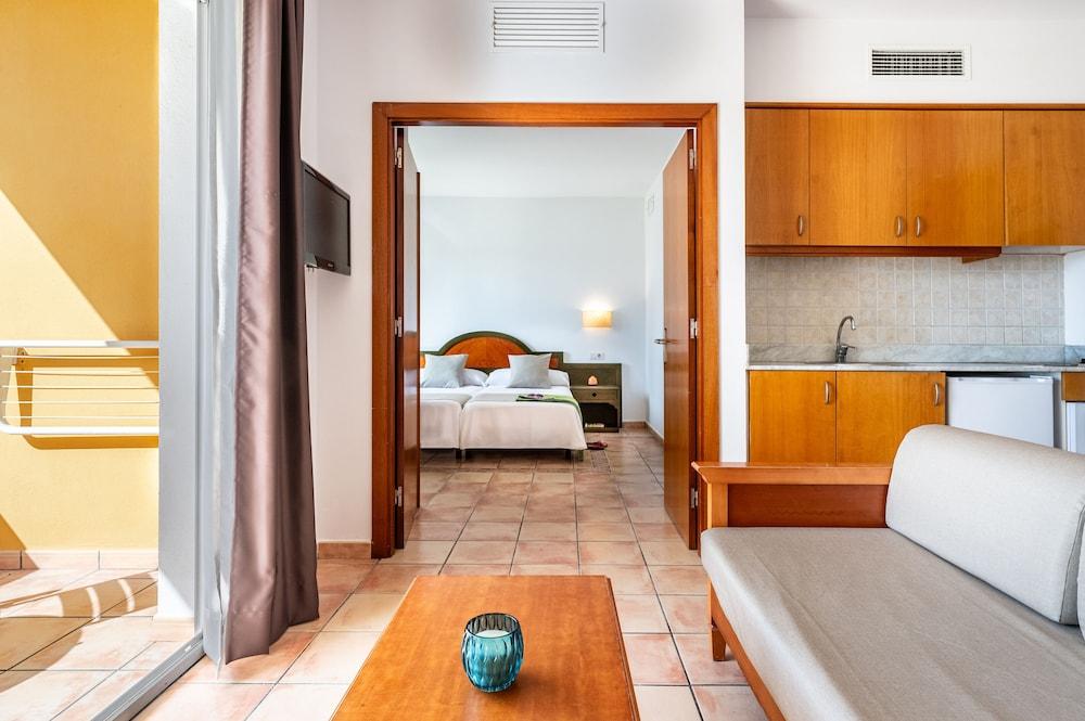 Vibra Blanc Palace Aparthotel