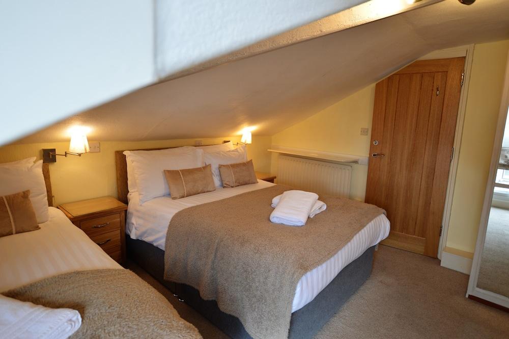 All Seasons Guest House