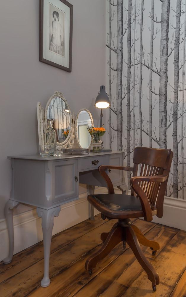 Ravenhurst Bed and Breakfast