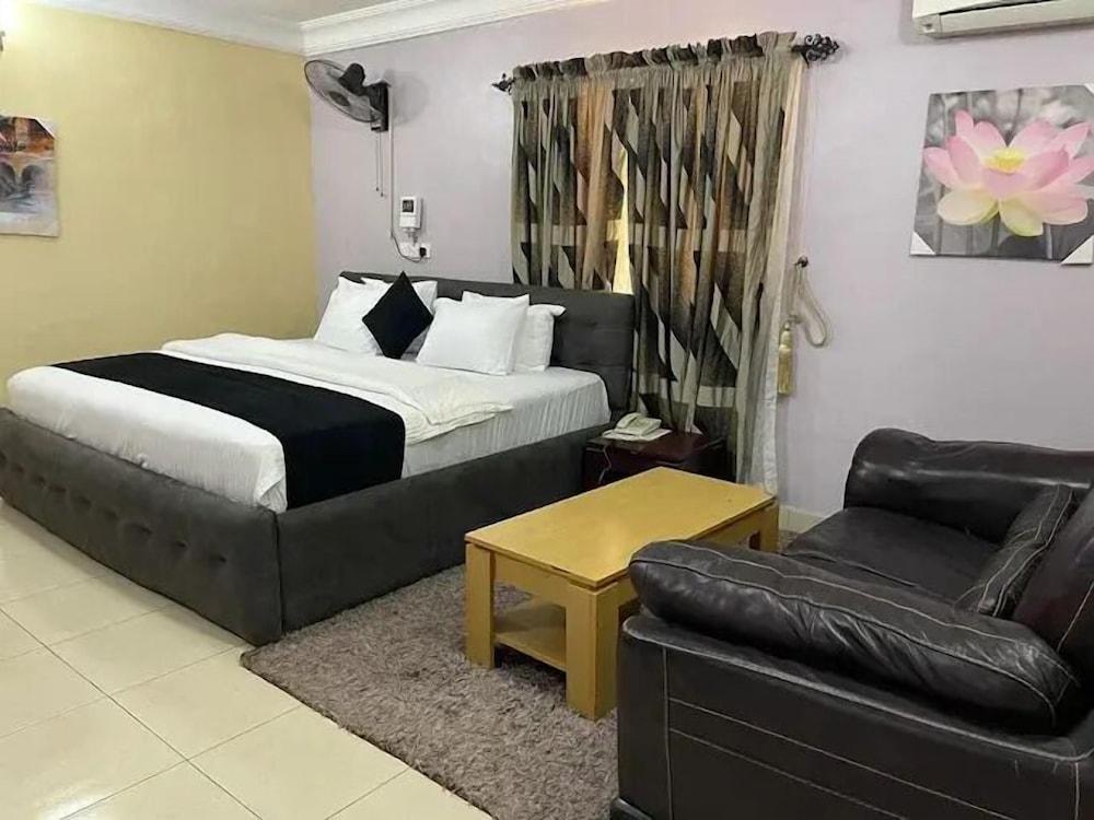 Pyramid Halal Apartments