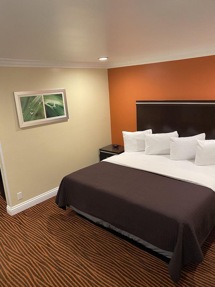 Convention Center Inn and Suites