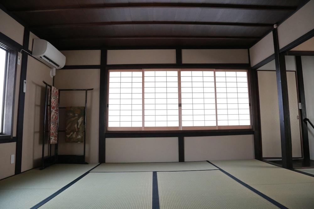 Kyomachiya-Oyado Hana