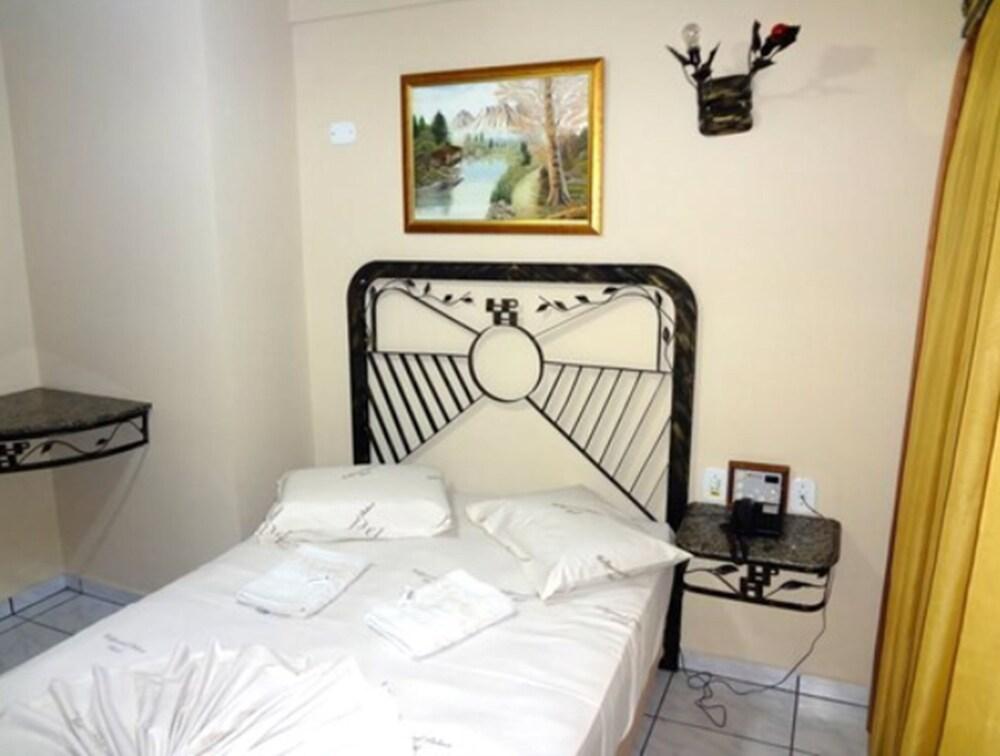 Hollywood Palace Hotel