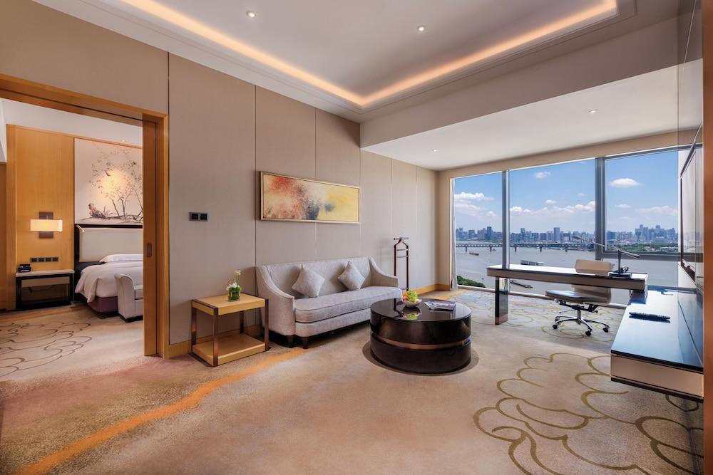 Hilton Wuhan Riverside