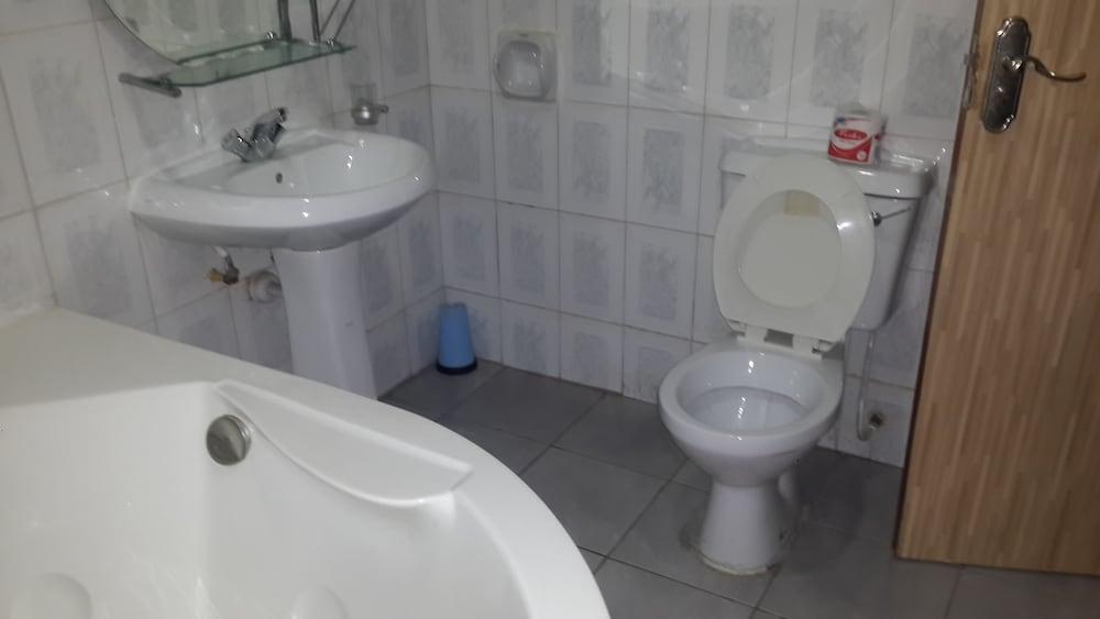 GrandVenice Hotel and Suites