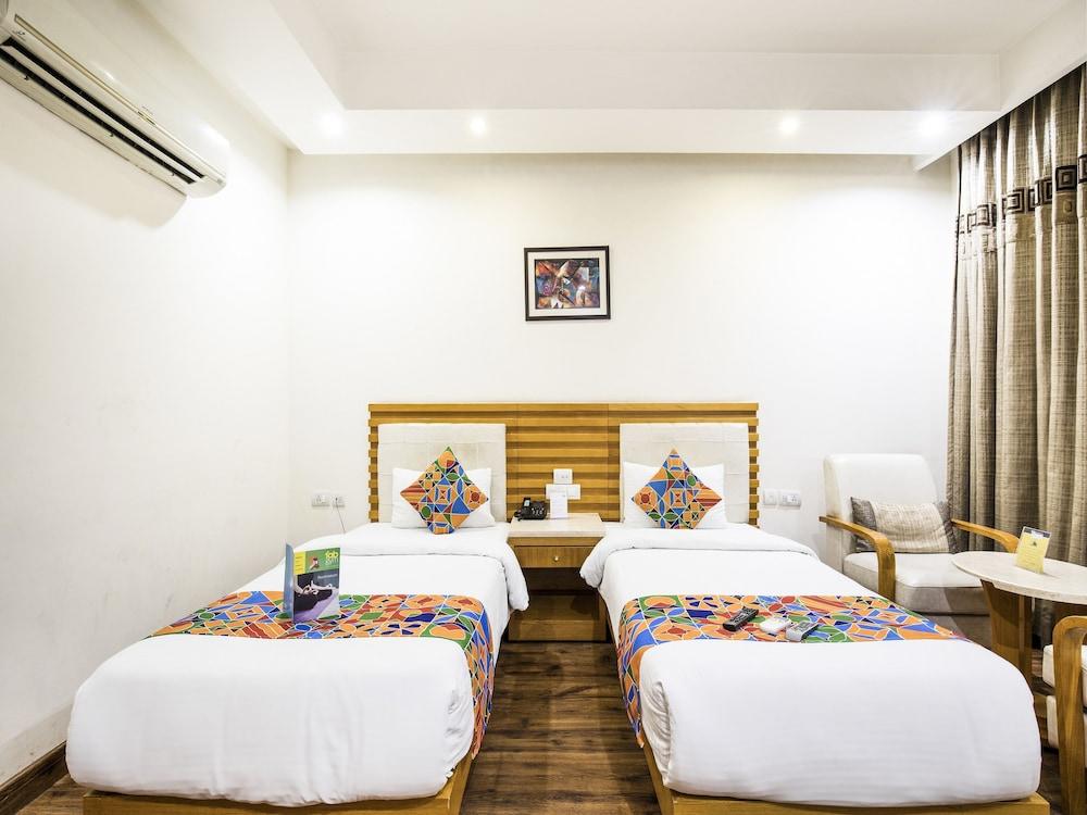 FabHotel GRD DLF Square