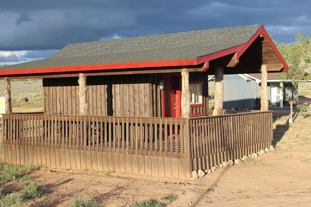 Grand Canyon Ranch & Outfitters