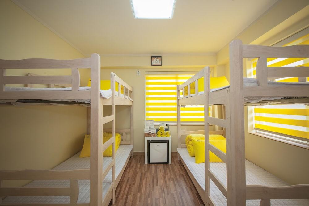 24 Guesthouse Haeundae Premier