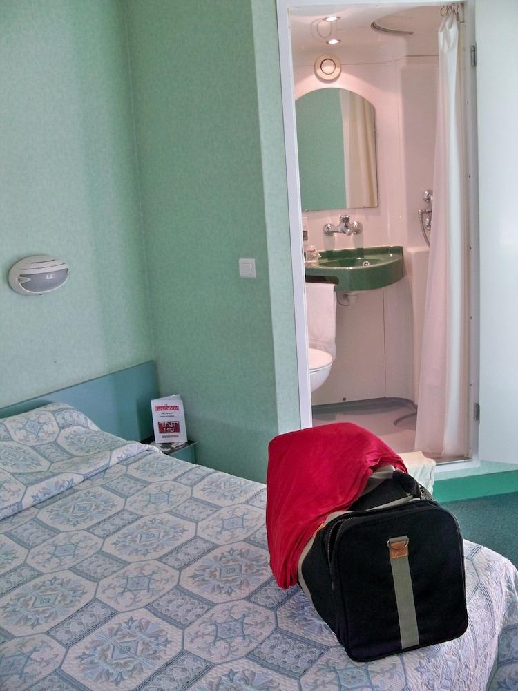 Fasthotel Lille Aéroport Lesquin