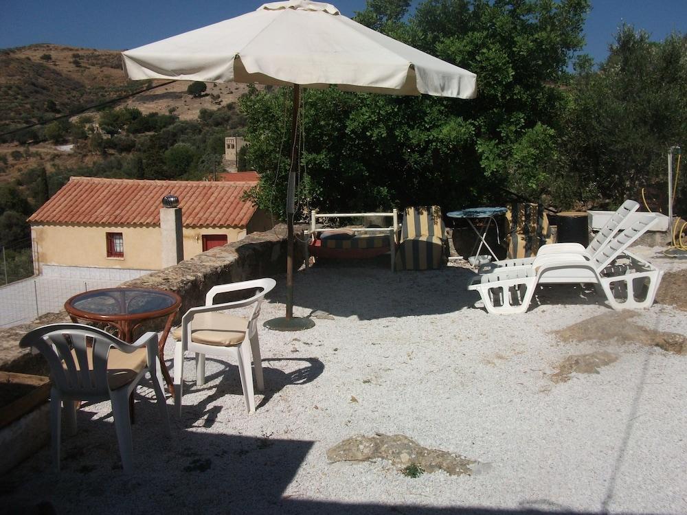 Tsikalaria Traditional Stone House