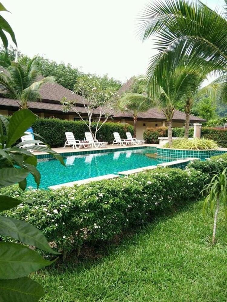 Aonang Oscar Pool Villas