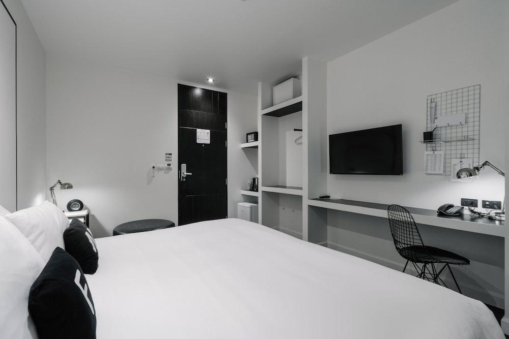 Blu Monkey Hub and Hotel Phuket