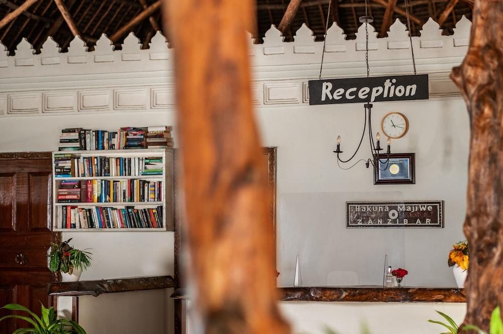 Hakuna Majiwe Beach Lodge