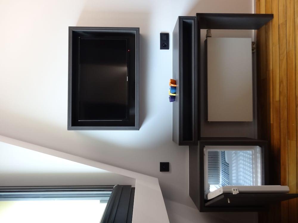 Sleep Well Youth Hostel