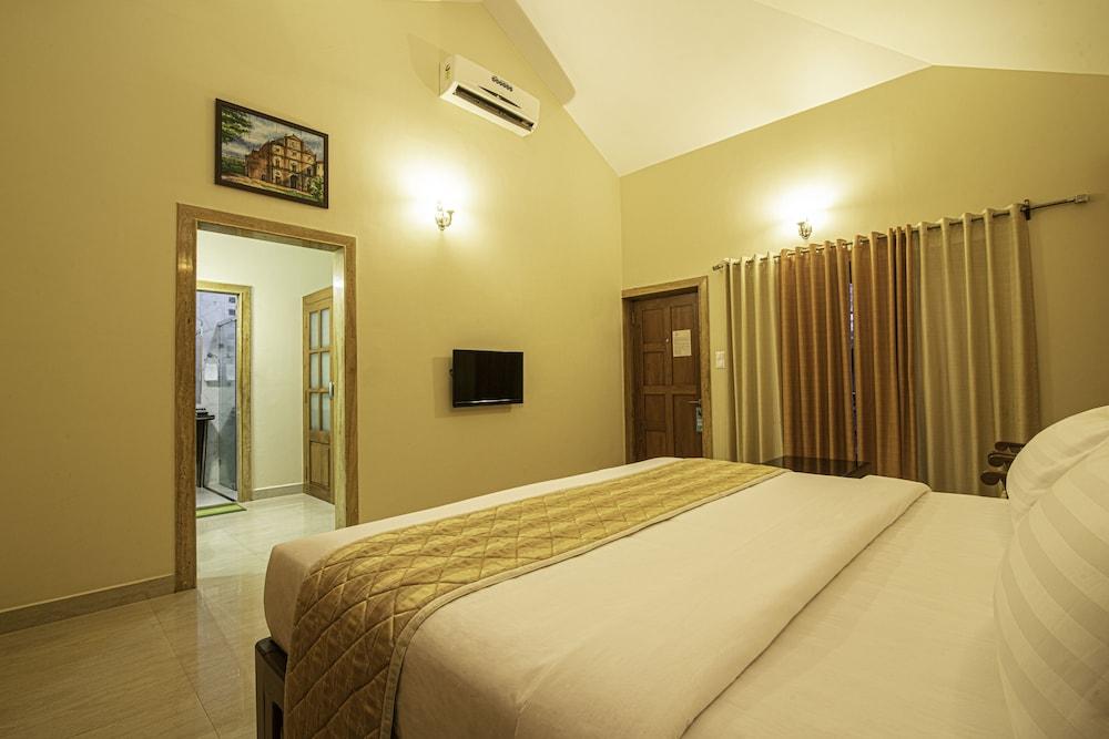 The Grand Leoney Resort