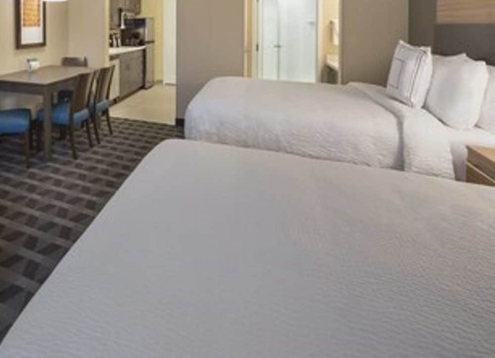 TownePlace Suites by Marriott Ottawa Kanata