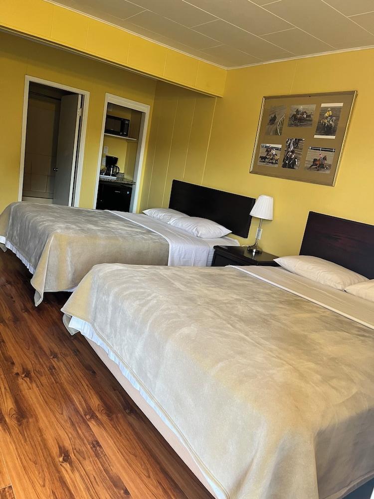 Stampeder Motel