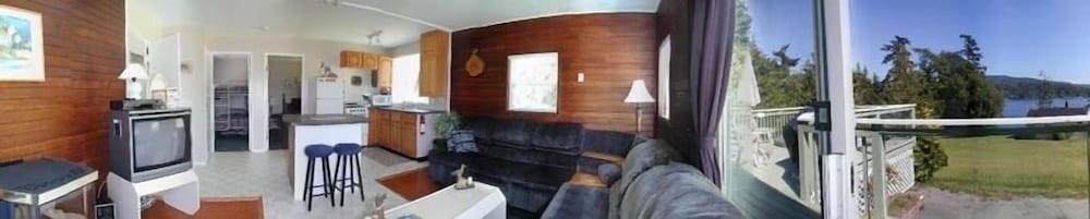 Ty Collwyn Waterfront Retreat