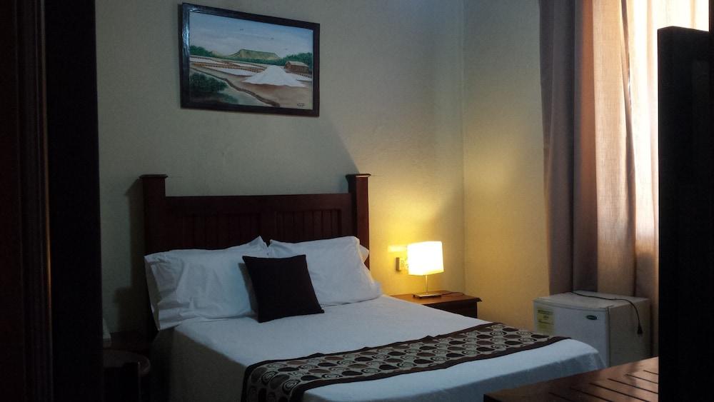 Hotel Marbella Montecristi