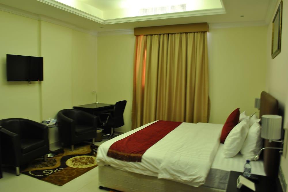 Mirage Hotel Al Aqah