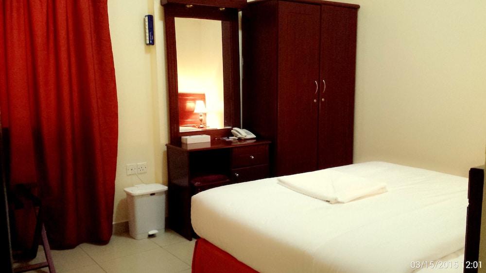 Al Reem Hotel Apartments