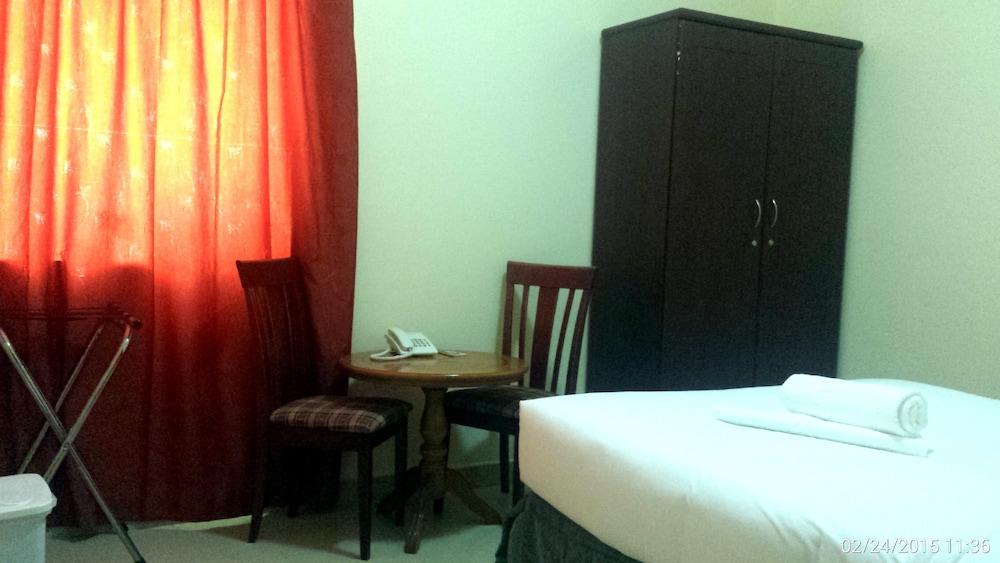 Al Reem Hotel Apartments