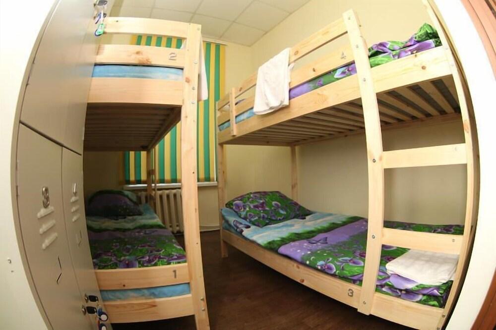 Hostel Garazh