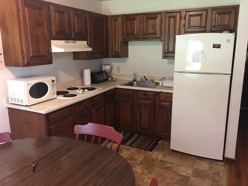 Echo Valley Cottages