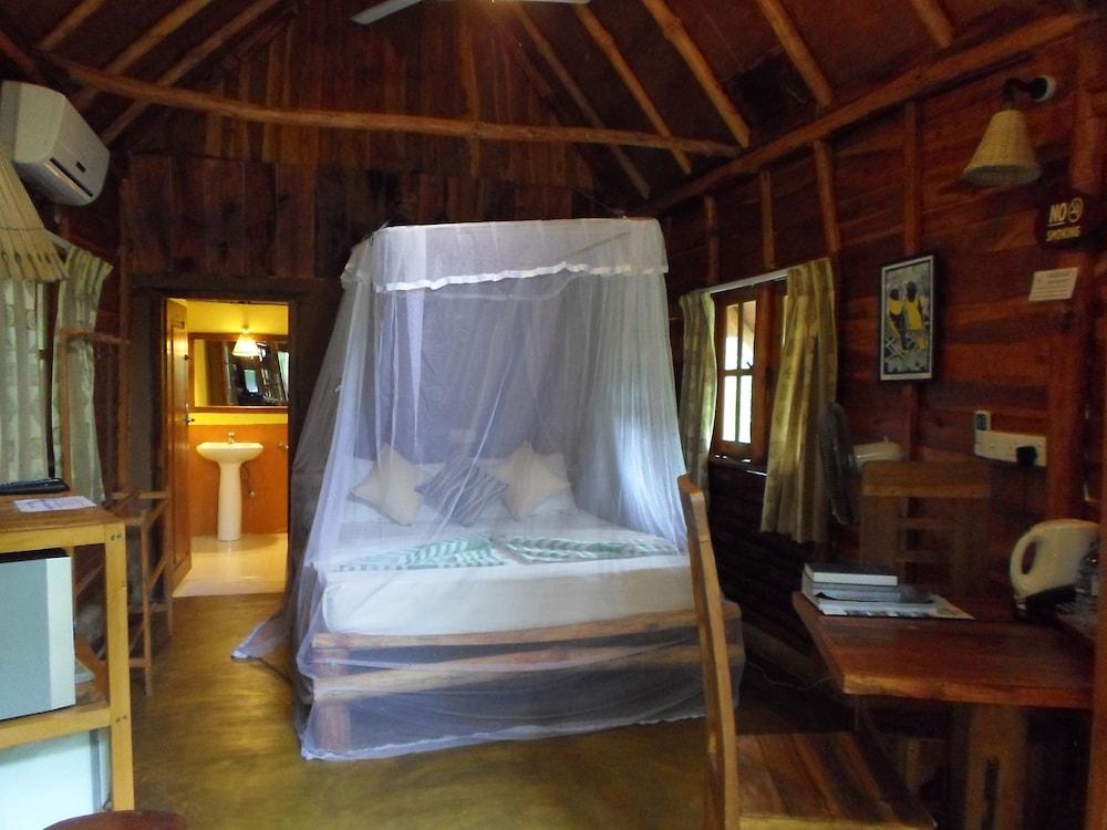 Kirinda Beach Resort