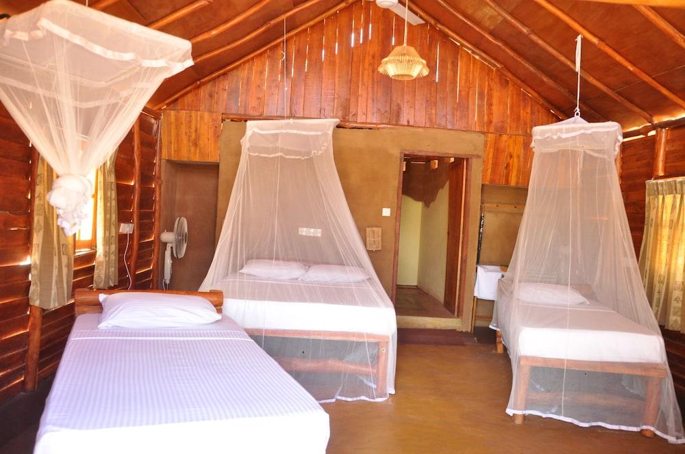 Kirinda Beach Resort