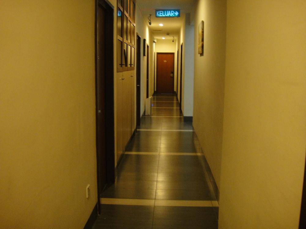 LSN Hotel Taman Connaught
