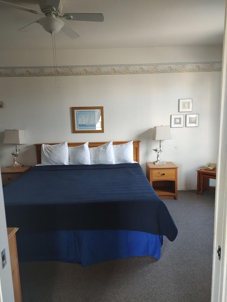 Pacific Plaza Resort