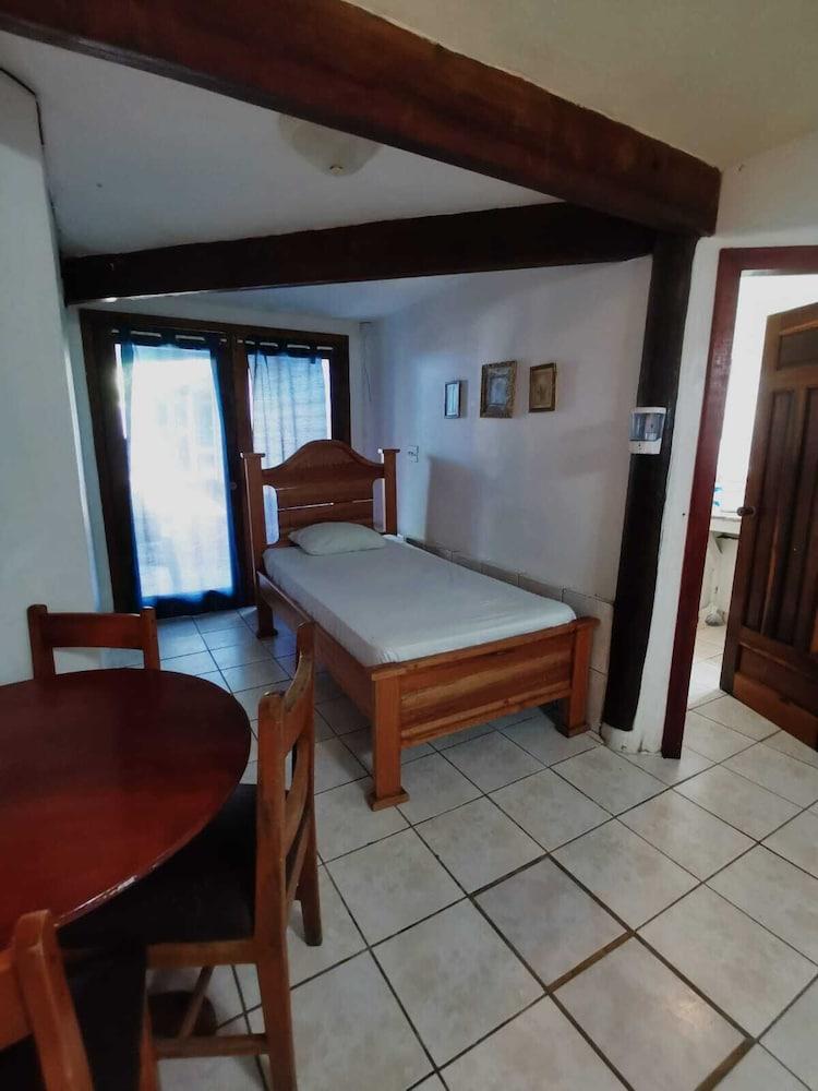 Foster's West Bay Resort