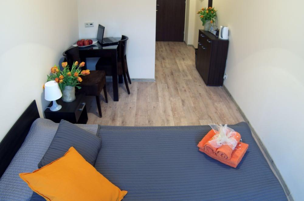 BedRooms Piotrkowska 64