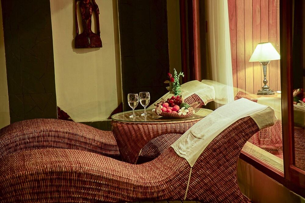 Thande Beach Hotel Ngapali