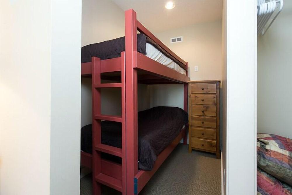 Vance Creek Hotel & Conference Centre