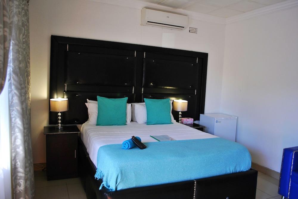 Lapologa Bed and Breakfast