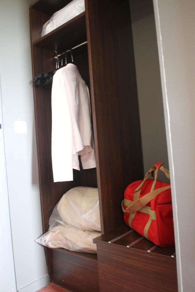 Hôtel Orly Superior