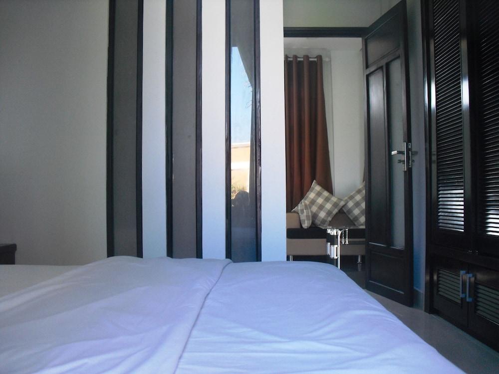 Van Nguyen Minihouse