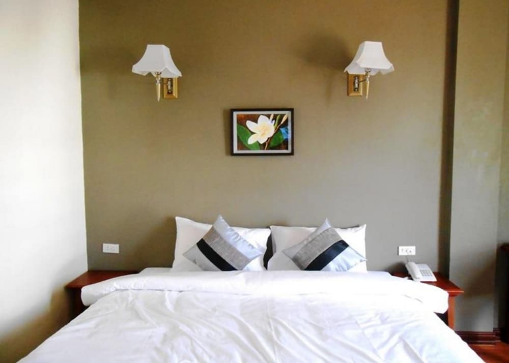 Phonethip Plaza Hotel