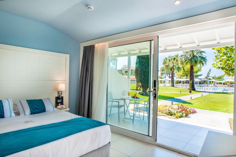 Acrotel Lilyann Boutique Hotel