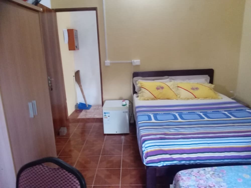 Chez Ronald Guest House